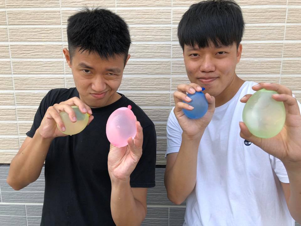 ▲狠愛演宣布停更，牛排（左）、胡椒各自單飛。（圖 / 翻攝狠愛演臉書）