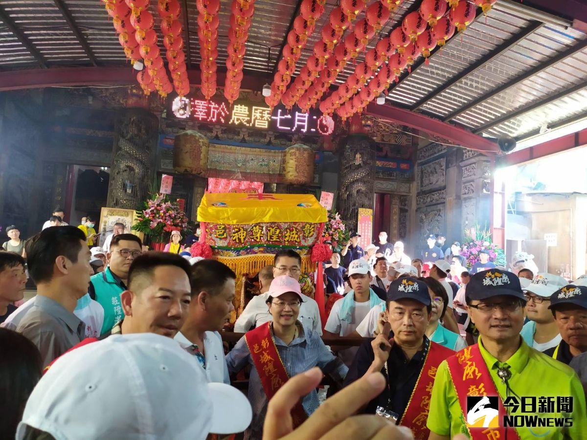 ▲擁有300多年歷史的《仁愛侯開基二王公》，今（1）日起駕出巡繞境。（圖／記者葉靜美攝，2020.08.01）