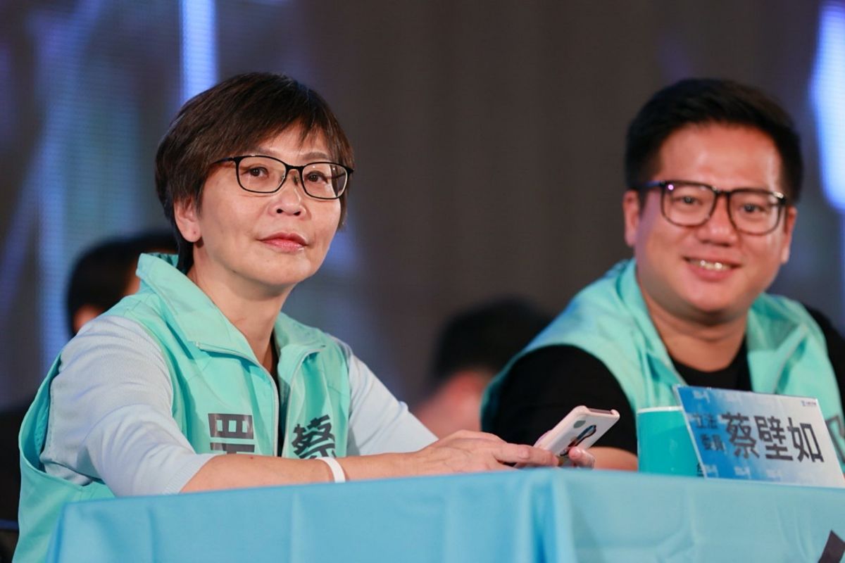 ▲民眾黨不分區立委蔡壁如，在黨員大會上遭到黨員批評集權、高雄市長補選亂花錢。（圖／台灣民眾黨提供）