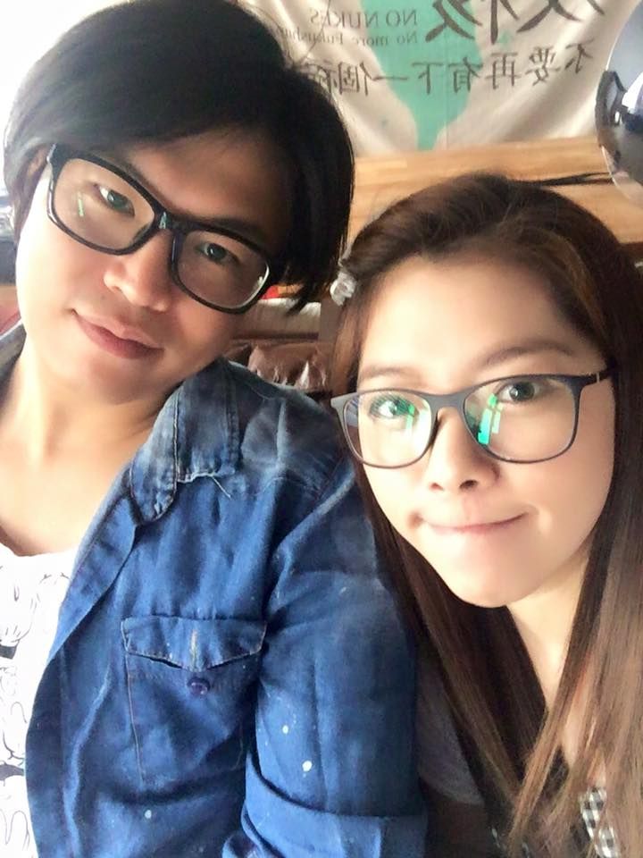 ▲阿弟(左)和老婆Mei結婚13年。(圖/翻攝阿弟臉書)