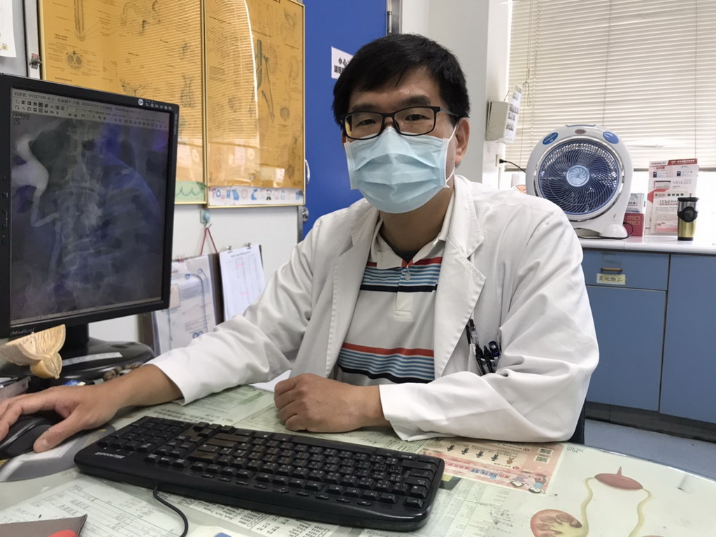 ▲泌尿科醫師表示，睪固酮分泌減少，導致身體功能退化，好發於50歲以上男性，如症狀持續3個月以上則建議尋求專科醫師的協助(圖／林重鎣攝2020.8.3)