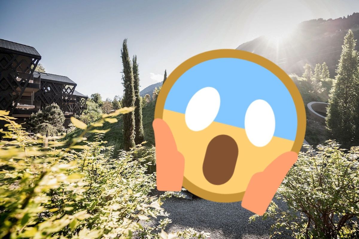 ▲網友就在網路上分享，一家位於義大利的飯店因外型特殊，引起網友的熱議，直呼「原來台灣設計領先義大利」。（圖／翻攝自 《爆料公社》）