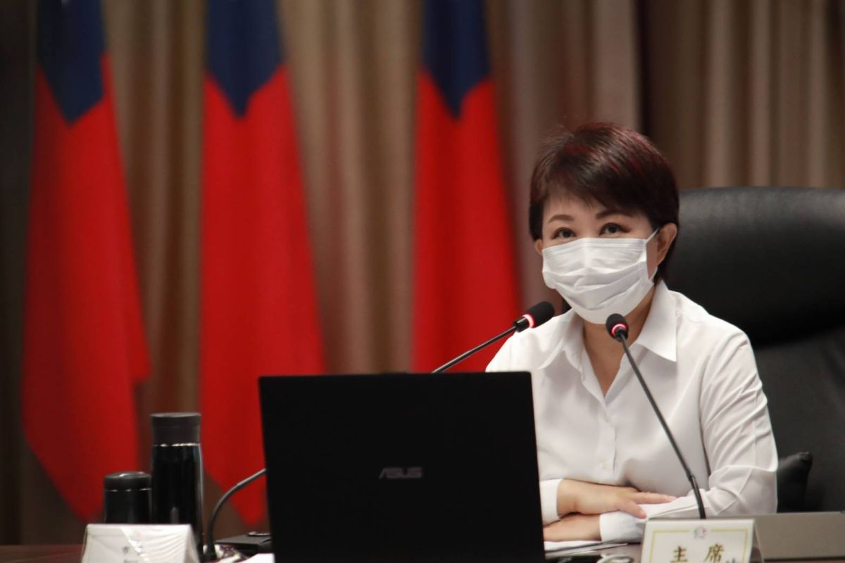 ▲市長盧秀燕宣布，即日啟動戴口罩及實聯制查察專案(圖／柳榮俊攝2020.8.4)