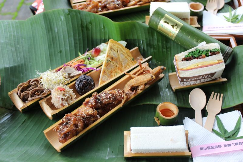 ▲古坑華山業者配合2020咖啡烘豆大賽,整合咖啡、茶、筍、香菇、苦茶油及蜂蜜」熱推好咖體驗和六寶饗宴。(圖/記者簡勇鵬攝,2020.08.04)
