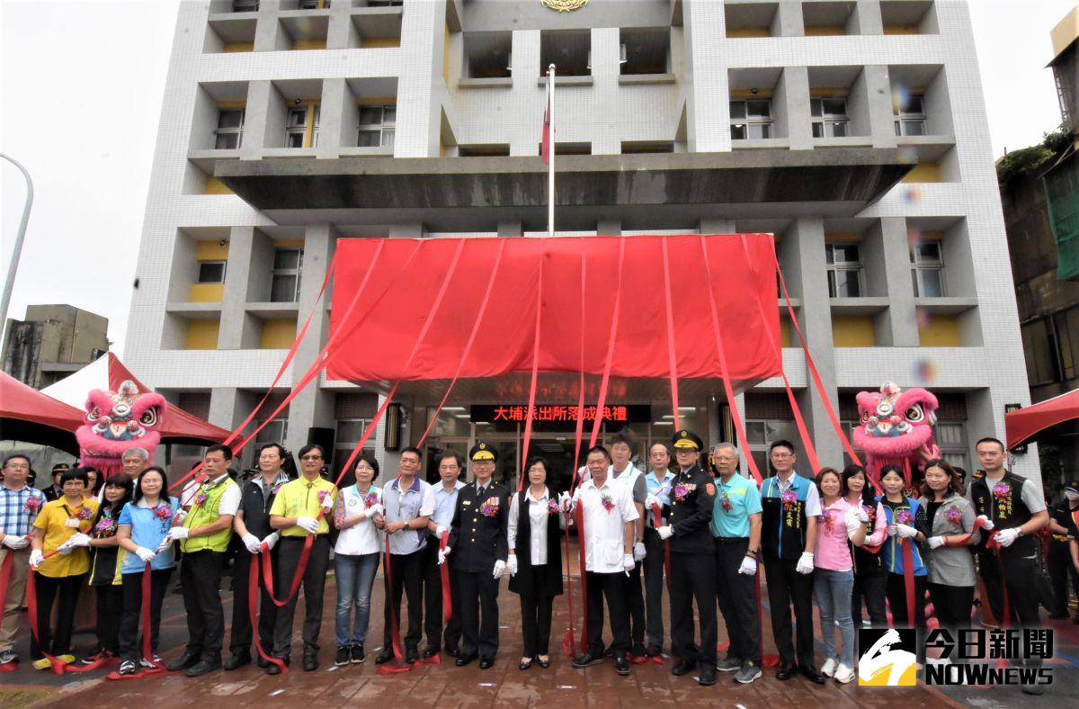 ▲彰化分局大埔派出所新建辦公廳舍落成典禮，彰化縣長王惠美及警察局長許錫榮等人共同主持剪綵、揭牌。（圖／記者陳雅芳攝，2020.08.04）