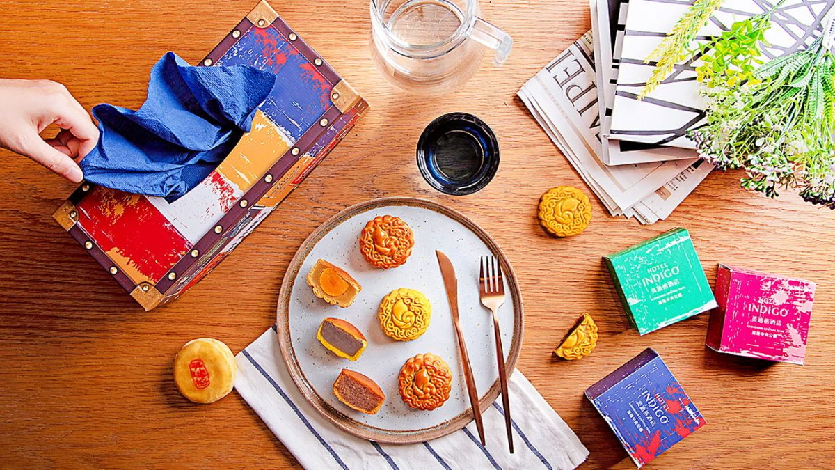 ▲中秋月餅禮盒今年除了口味更多元，包裝也極具設計風及環保概念。（圖／英迪格酒店提供）