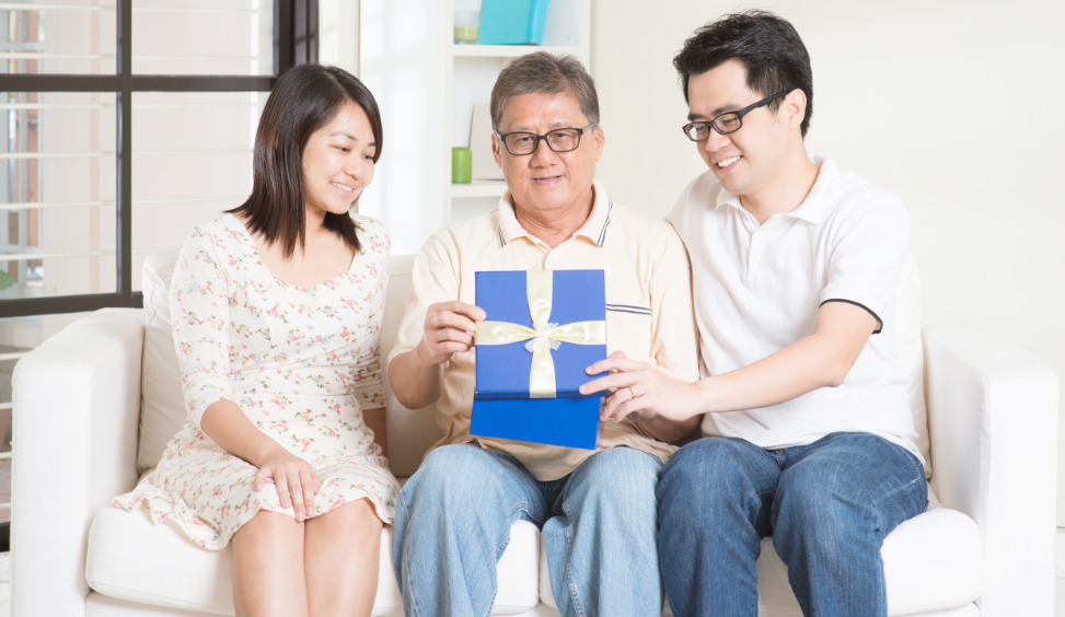 ▲父親節即將到來，當「爸爸」變成一份工作，你認為薪水應該要多少？（圖／資料照片）