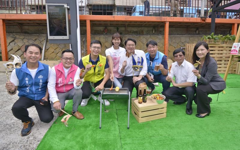 ▲2020基隆特色美食節今(5)日正式開跑,今年以「秘境美食實境解謎」、「港味面具派對」、「嚴選漁夫鍋競賽」及「基隆十大特色伴手禮」為四大主要活動。(圖/基隆市政府提供)
