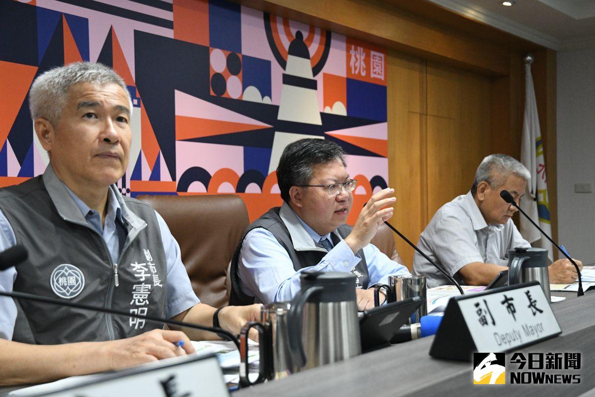 ▲鄭文燦表示，桃園市會與全國同步，要求民眾在密閉空間、醫療院所及長照機構都必須強制戴上口罩。（圖／記者李春台攝, 2020.08.05）