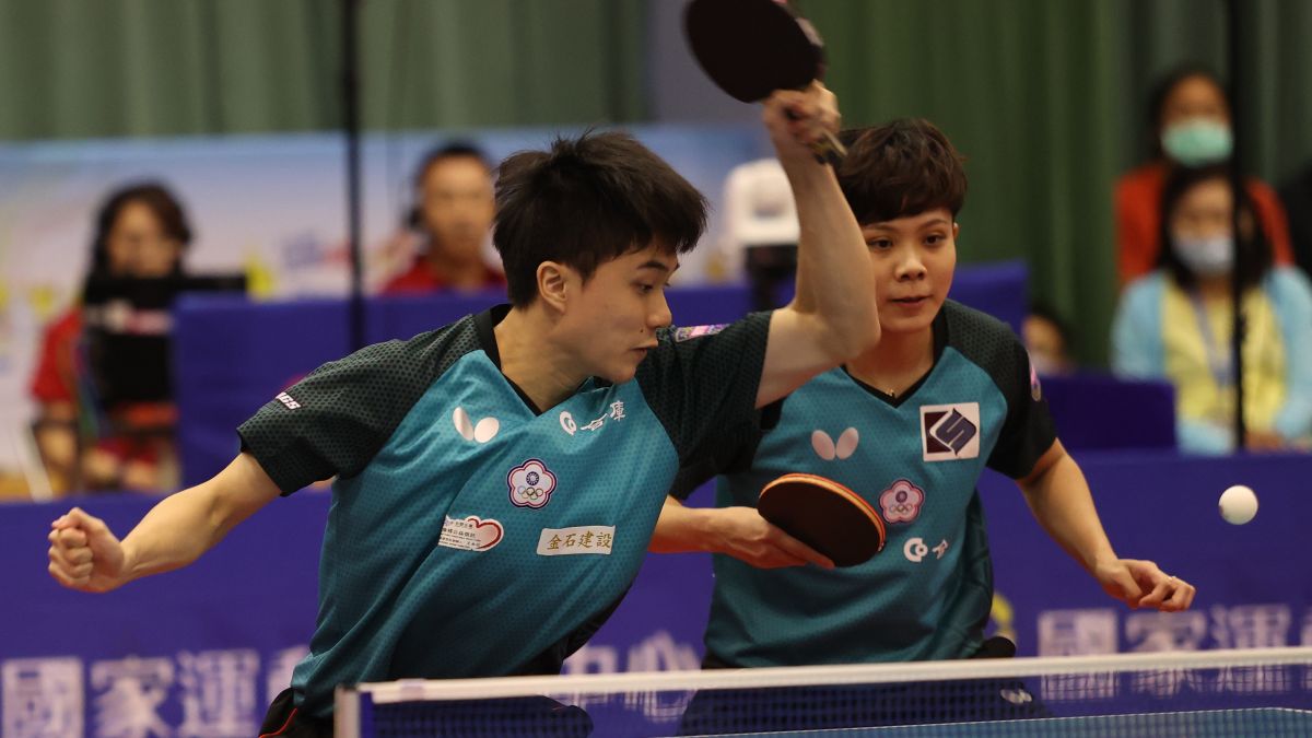 ▲模擬東京奧運對抗賽，國內第一男雙組合莊智淵／陳建安出戰國內第一混雙組合林昀儒(左)／鄭怡靜(右)。（圖／國訓中心提供）