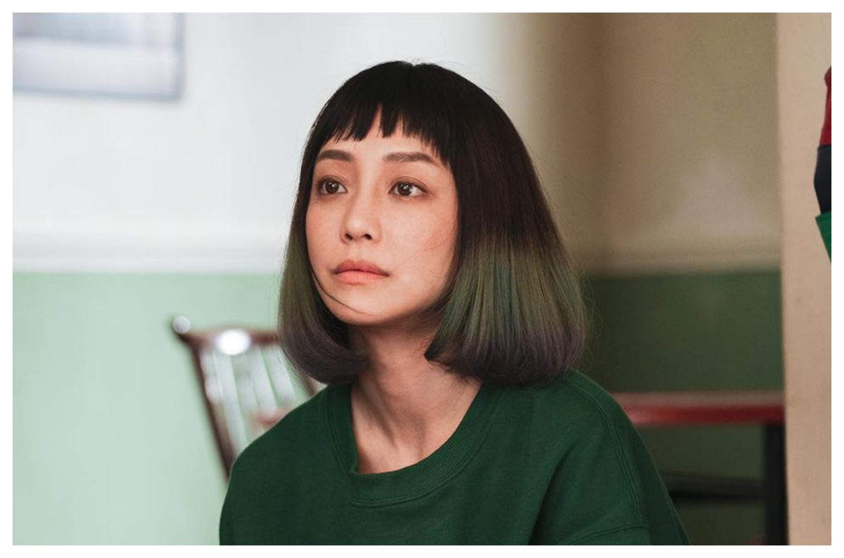 ▲謝欣穎的專屬沙發被鍾瑶坐走，讓她有點不爽。（圖／牽猴子）