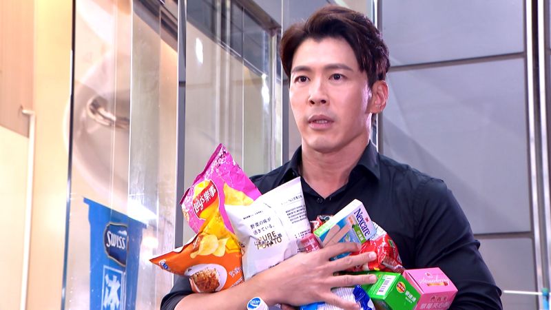 ▲黃少祺演出「斯文敗類」的感覺。(圖