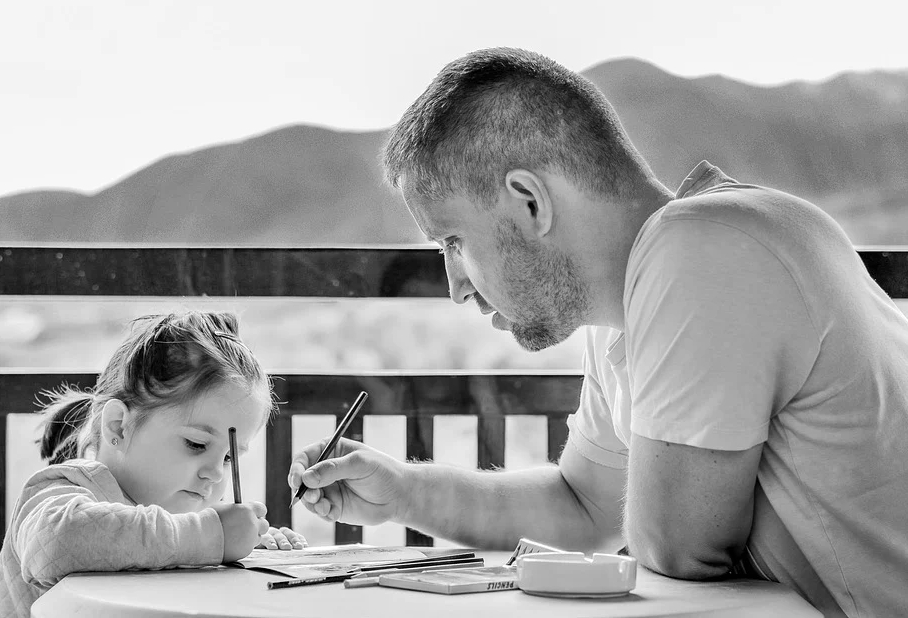 ▲網友分享，阿姨傳的訊息裡充滿了傳統觀念，讓他非常不能接受。（示意圖／翻攝自pixabay ）