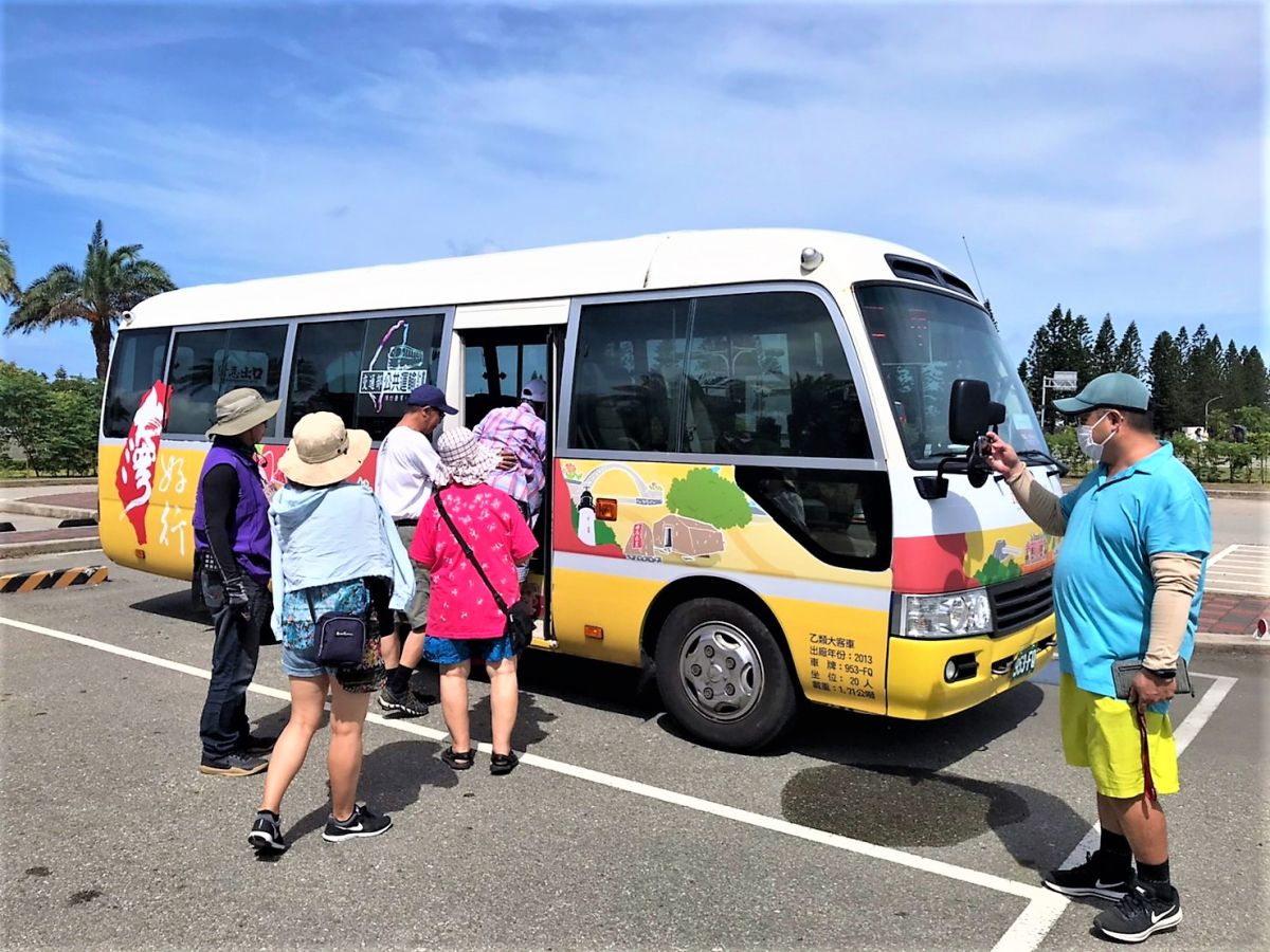 ▲澎湖的觀光資源畢竟有限，交通工具的租借成為自由行遊客最大的夢魘，幾乎所有租車行都是「一車難求」。（圖／澎湖縣政府提供）