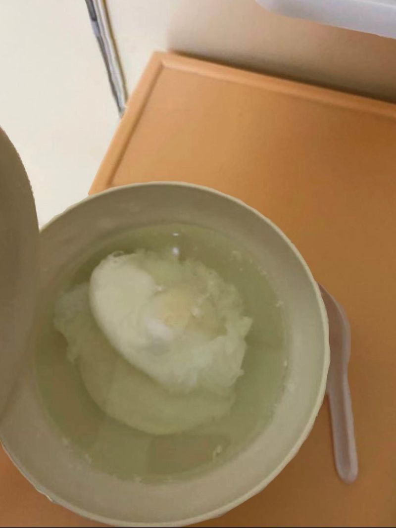 ▲網友們聽到原PO把「蛋花湯」喝完，感到相當傻眼，這其實是要給孕婦喝的。（圖／翻攝自《爆廢公社》 ）