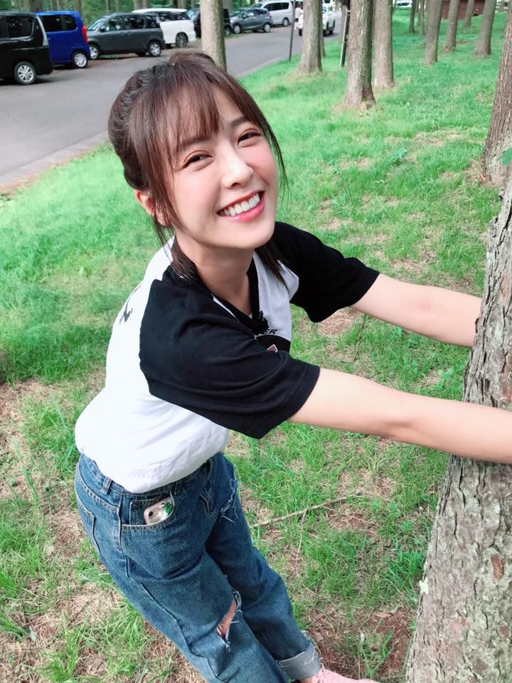 ▲甜美笑容依舊迷死人不償命。(圖/翻攝自批踢踢)