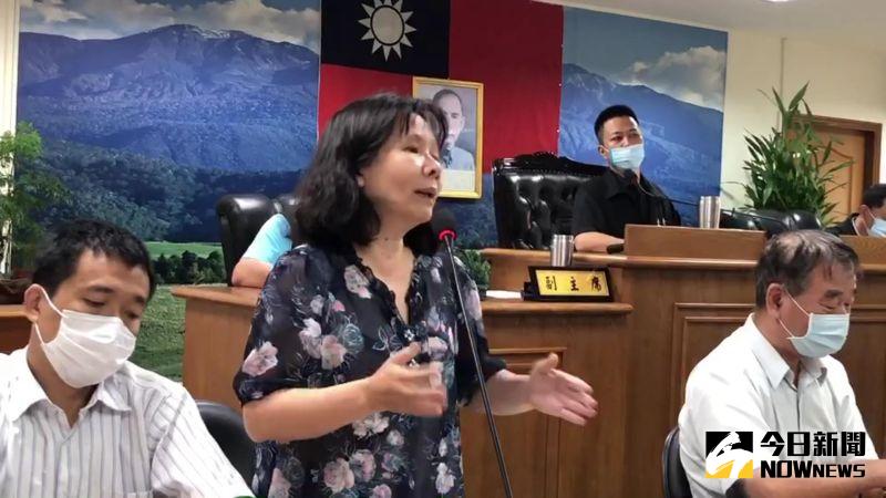 ▲秀水鄉公所主計室評估,需要刪減補助款以及各課室經事務費以及社區蔣補助金等常性支出才足夠編列。(圖/記者陳雅芳攝,2020.08.11)