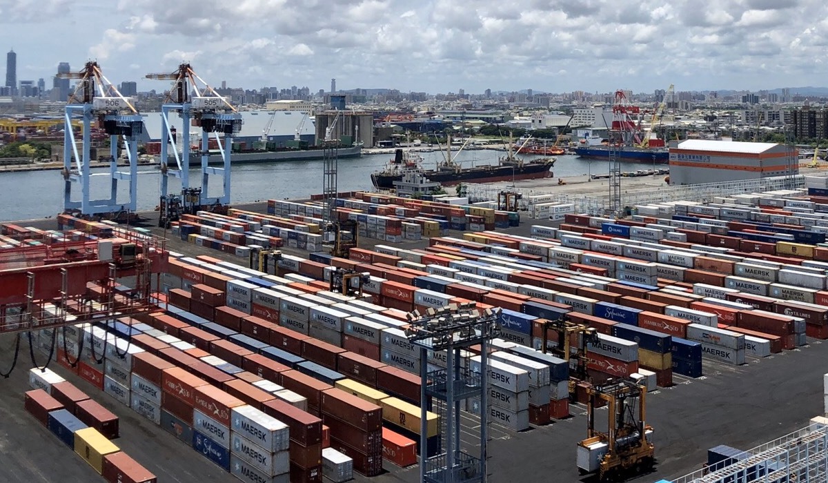 ▲韓商韓新遠洋公司續租高雄港76、77、78號貨櫃碼頭為期5年，以作為該公司亞太地區營運中心。(資料照／記者黃守作攝)
