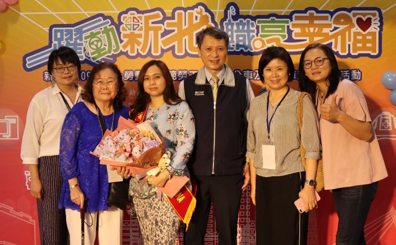 ▲侯友宜親自出席頒獎給249位模範勞工、優良工會以及優良駕駛。(圖/新北市勞工局提供)