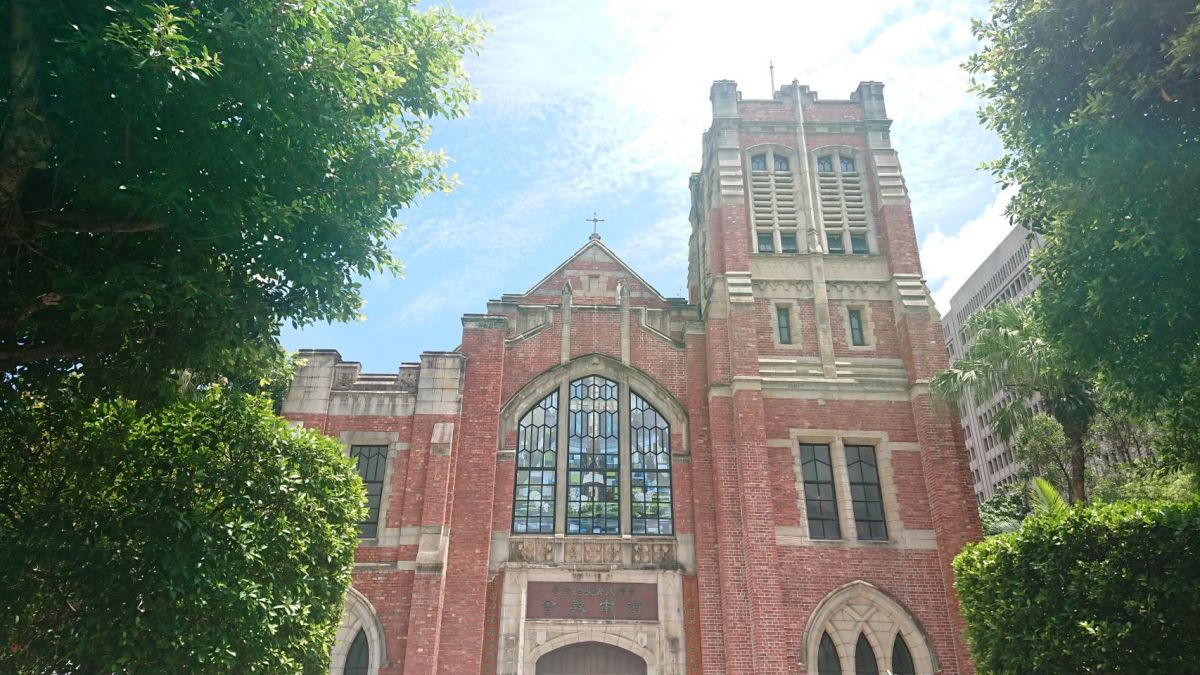 ▲前總統李登輝的入殮禮拜於台北市濟南教會舉行，上午10點，濟南教會敲響21下鐘聲，比照國葬最高規格，向李登輝追思致意，這也是濟南教會成立104年來首次鳴響21下。（圖／記者林調遜攝，2020.08.14）