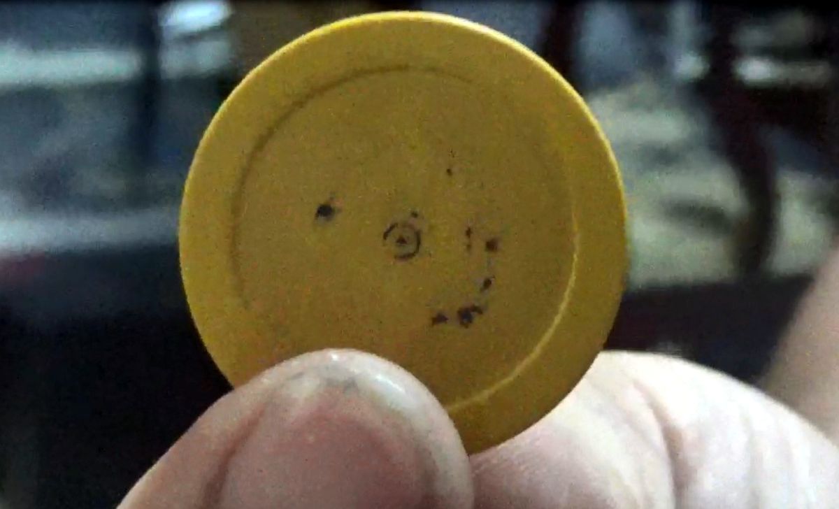 ▲一個私人停車場成本50元的停車票卡感應扣，讓王姓貨車司機吃上侵占官司。（圖／民眾提供 記者陳雅芳翻攝，2020.08.14）