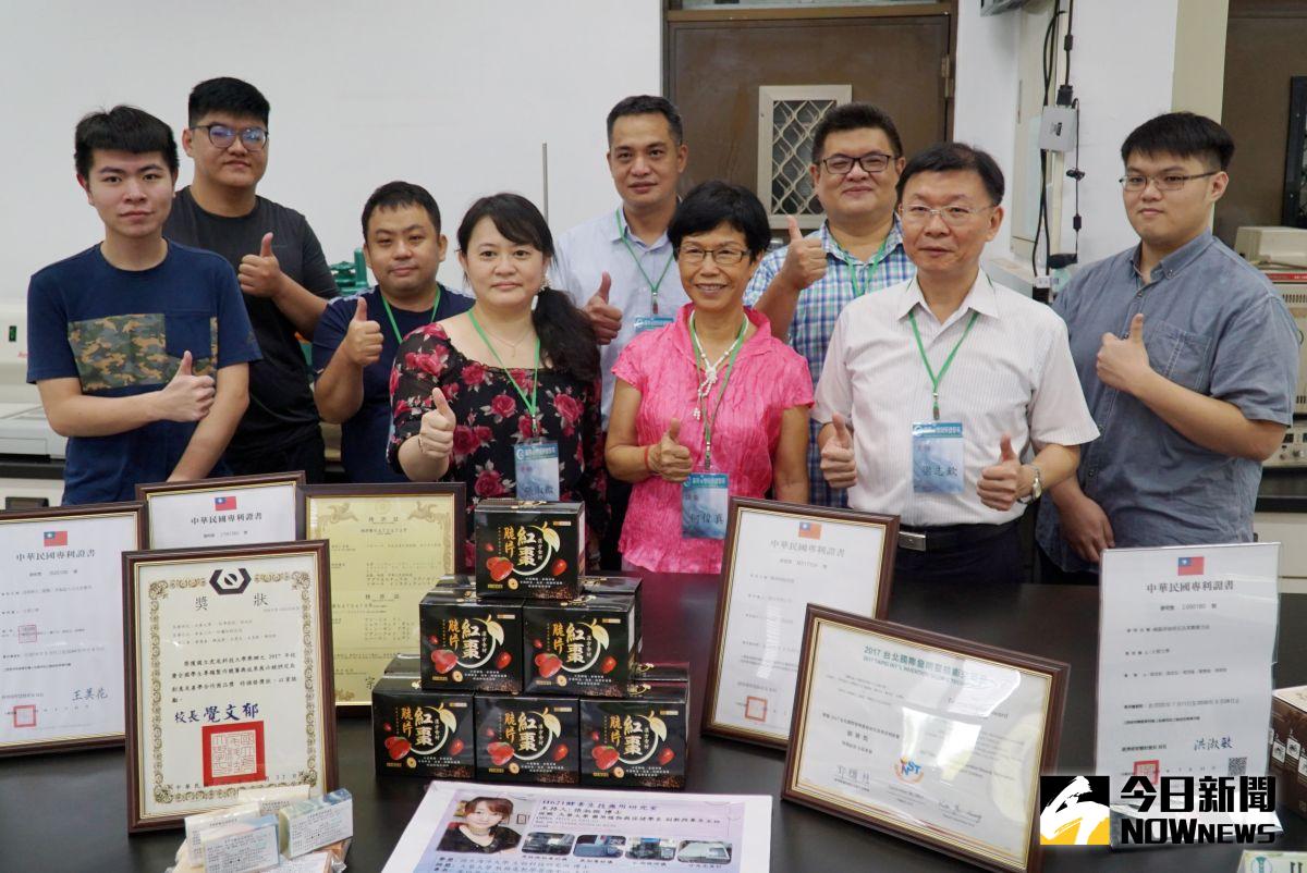 ▲大葉大學舉辦新生說明會，藥保系展示一系列產學研發成果。（圖／記者陳雅芳攝，2020.08.15）