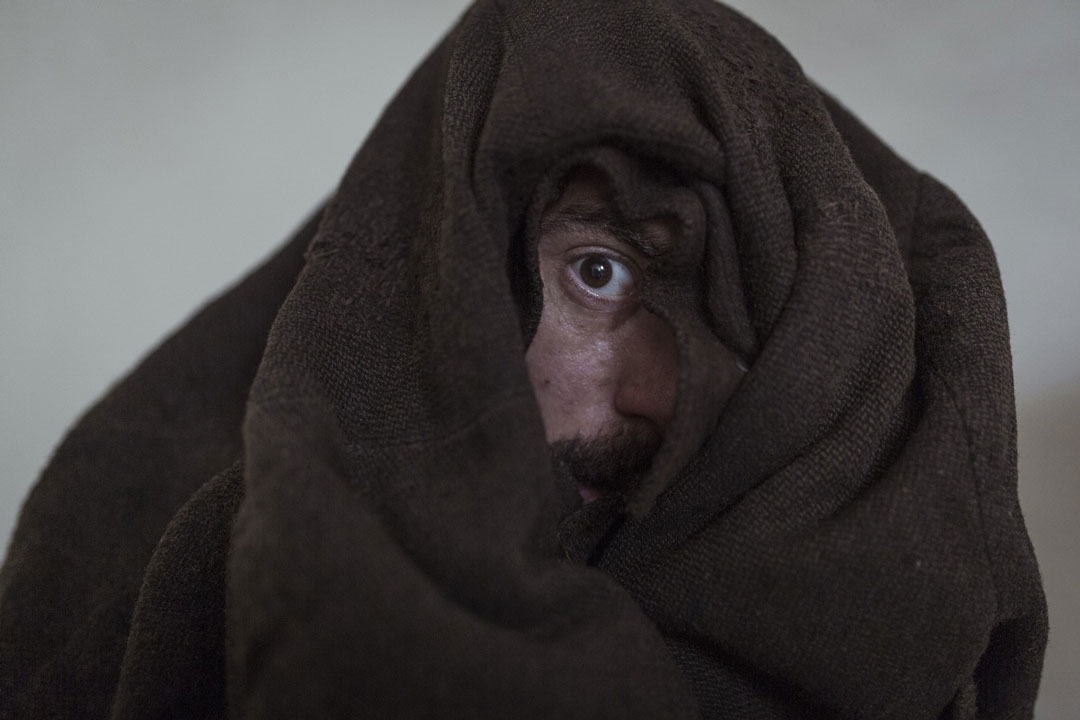 ▲坎城影帝艾利歐傑曼諾有如附身般的演技，成功詮釋怪胎畫家安東尼奧利加布。（圖／捷傑）