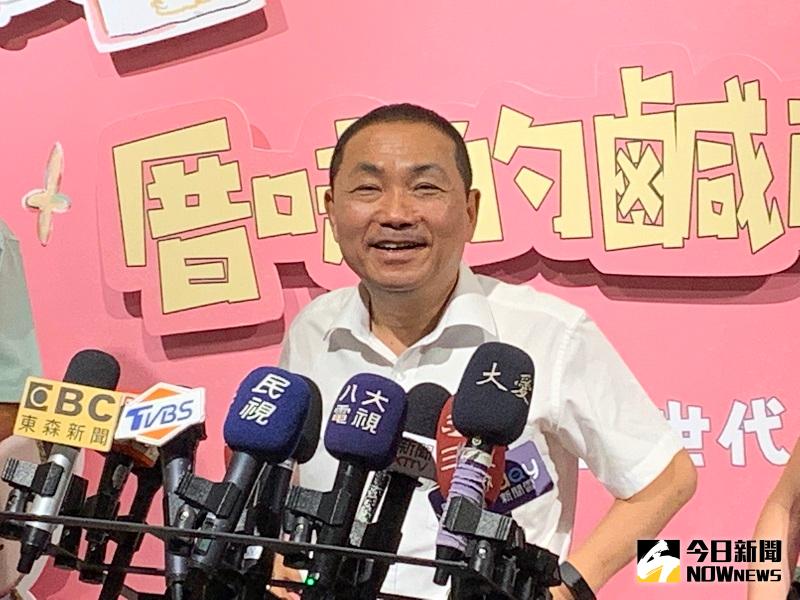 ▲侯友宜希望江啟臣加油，繼續改革國民黨。(圖/記者康子仁攝)