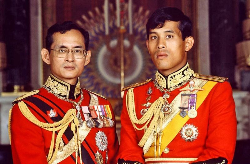 ▲前泰國國王蒲美蓬（左）和現任國王瓦吉拉隆功（右）。（圖／翻攝自