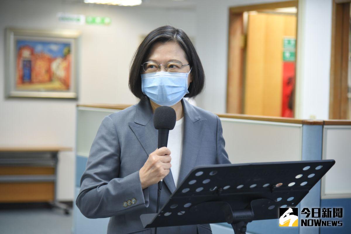 ▲蔡英文19日接受訪問時強調，中華民國絕對不會是贅字。（圖／記者劉育辰攝）