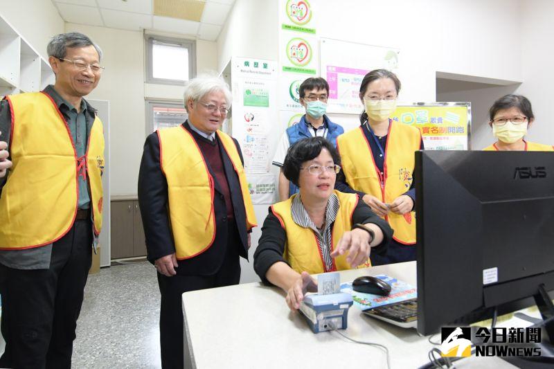 ▲為防堵「第二波新冠肺炎」疫情又從彰化開始往社區蔓延,彰化縣衛生局長葉彥伯經向彰化縣長王惠美報告後,取得案主同意下執行「精準篩檢」,。(圖/記者陳雅芳攝,2020.08.19)