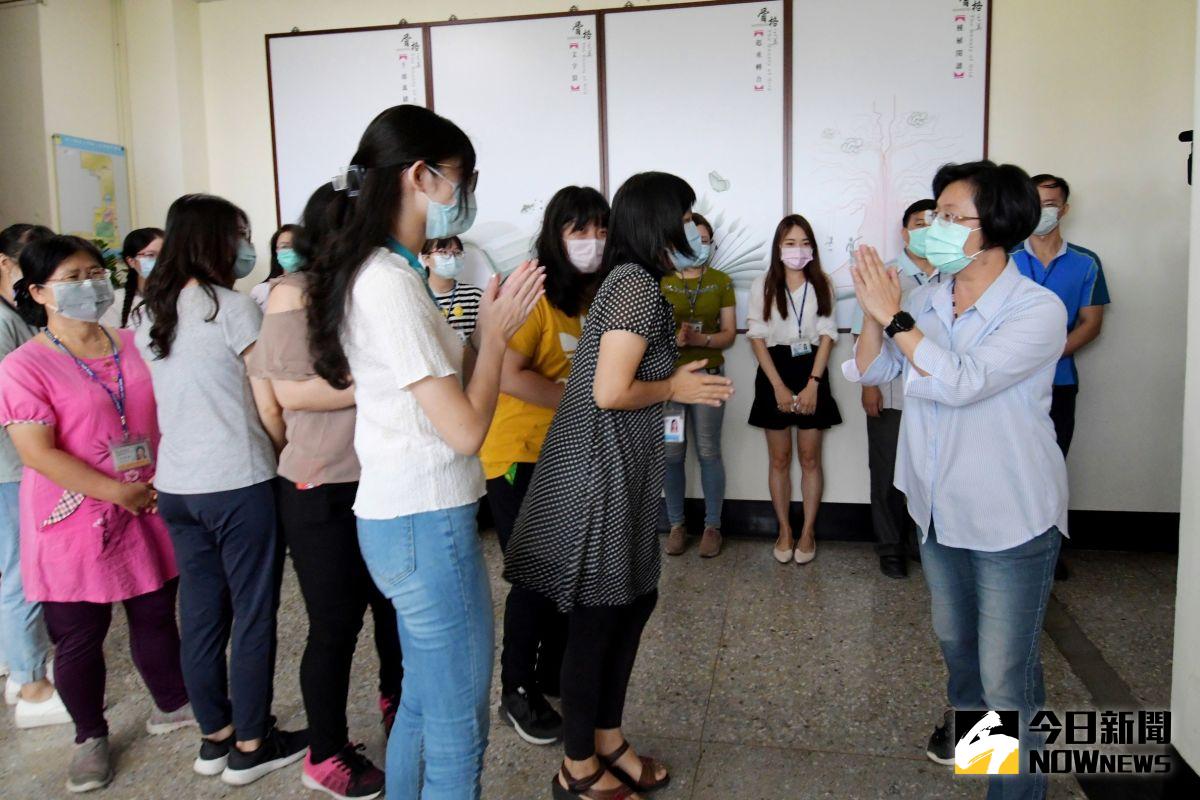 ▲彰化縣長王惠美不捨沒日沒夜防疫的衛生局所有防疫人員辛勞，遭中央無情打壓。（圖／記者陳雅芳攝，2020.08.19）