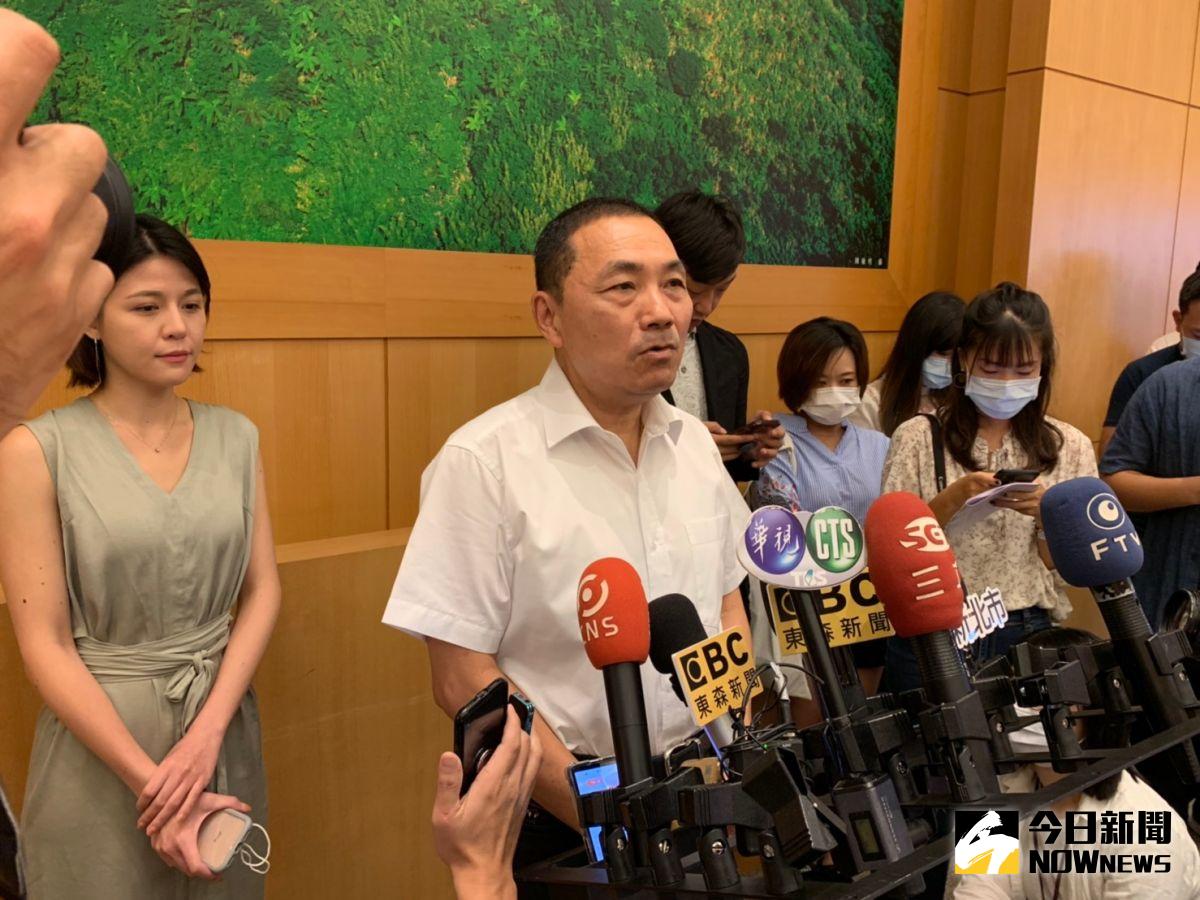 ▲侯友宜表示，101依然會屹立不搖，他希望有朝一日淡江大橋能夠做得更好。（圖/康子仁攝影）