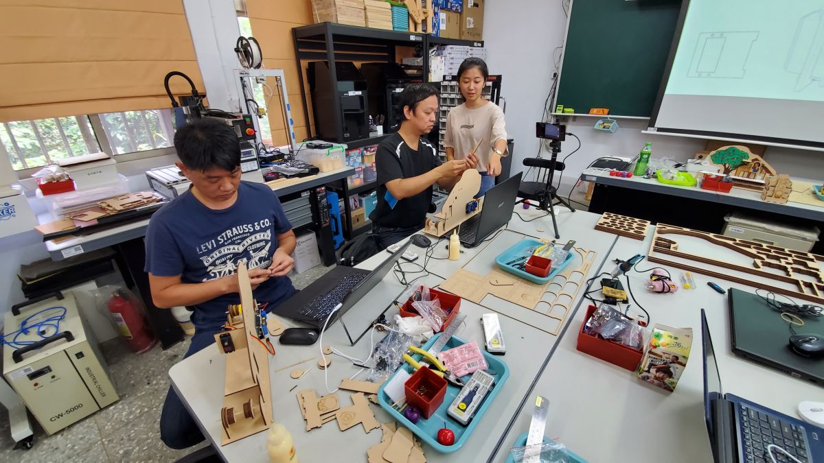 ▲基隆市政府今年暑假與國立臺灣師範大學張玉山教授研發團隊合作辦理「AI人工智慧專題應用工作坊」。（圖／基隆市政府提供）