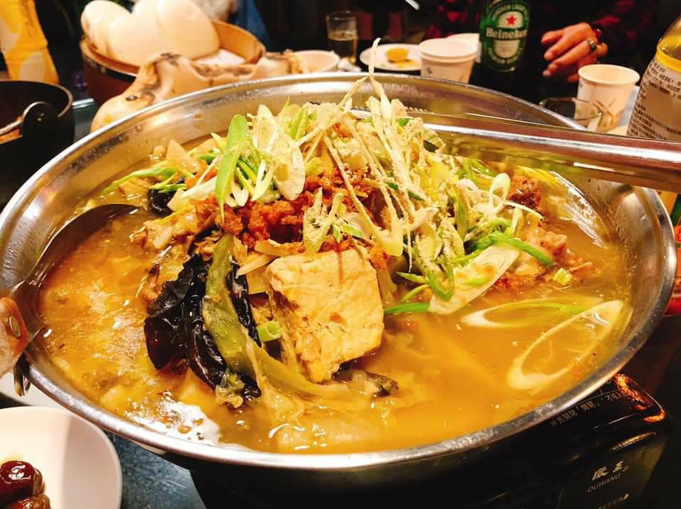 ▲彭城堂砂鍋菜尾鴨限量供應，只有在這裡才能嚐到的經典台菜味。（圖／彭城堂提供）