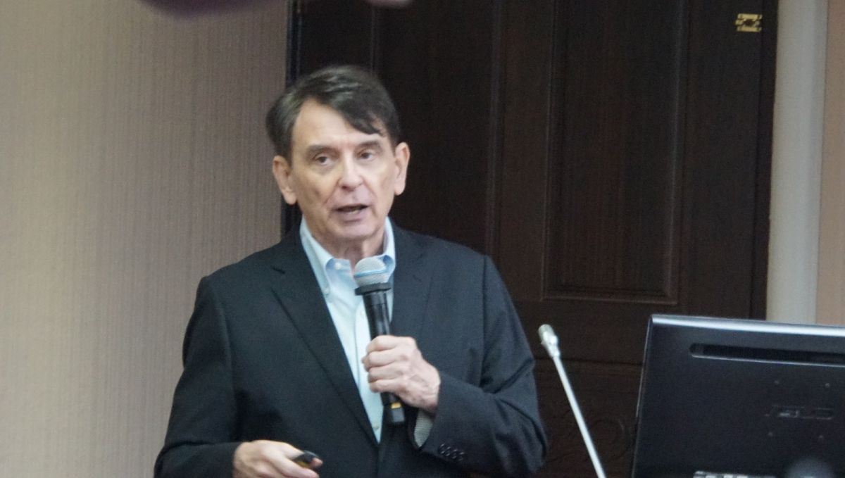 ▲民主黨刪去黨綱中的一中政策，前AIT處長司徒文認為對台美關係是重要且真實的一步。 (圖/記者呂炯昌攝)