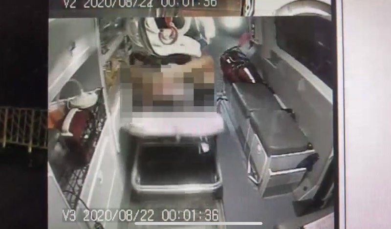 ▲台南市警方追竊嫌，遭開車衝撞即開槍，嫌犯中彈送醫。（圖／記者陳惲朋翻攝)