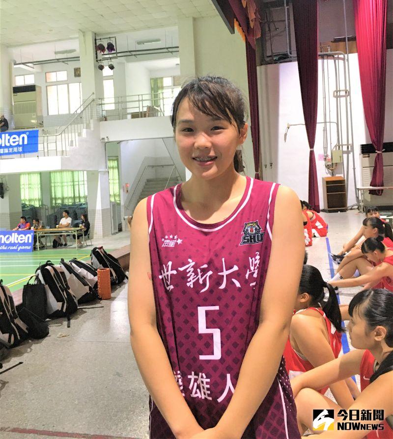 ▲世新大學「甜心射手」陳育緹接下隊長一職,直呼壓力好大。(圖/鍾東穎攝