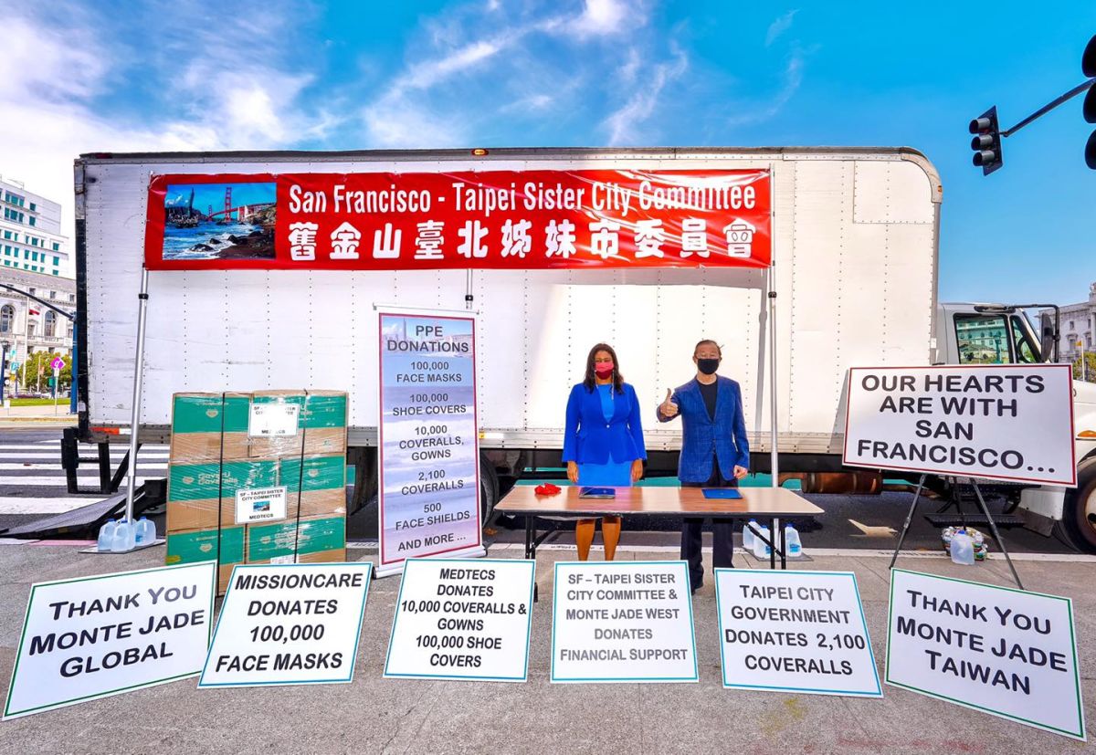 ▲台北市長柯文哲表示，台北市捐贈一批防疫物資予姊妹市舊金山，唯有團結、彼此合作，我們才有機會！（圖／翻攝自柯文哲臉書）