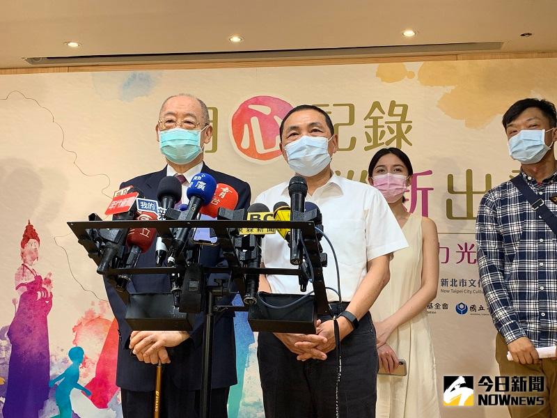 ▲侯友宜表示，希望大家戴口罩，是一個原則問題，都是以勸導為主，開罰是不得已的手段。(圖/記者康子仁攝)