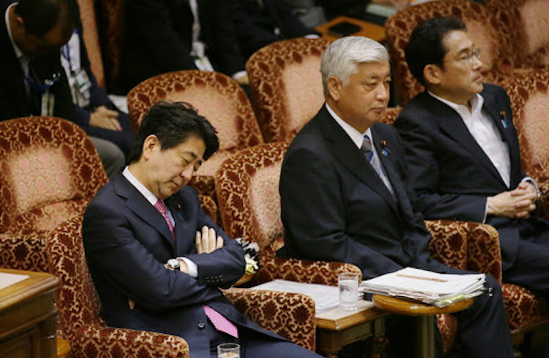 ▲65歲的日本首相安倍晉三，因為長期患有潰瘍性大腸炎，近日身體健康備受關注。（圖／翻攝自時事通信社）