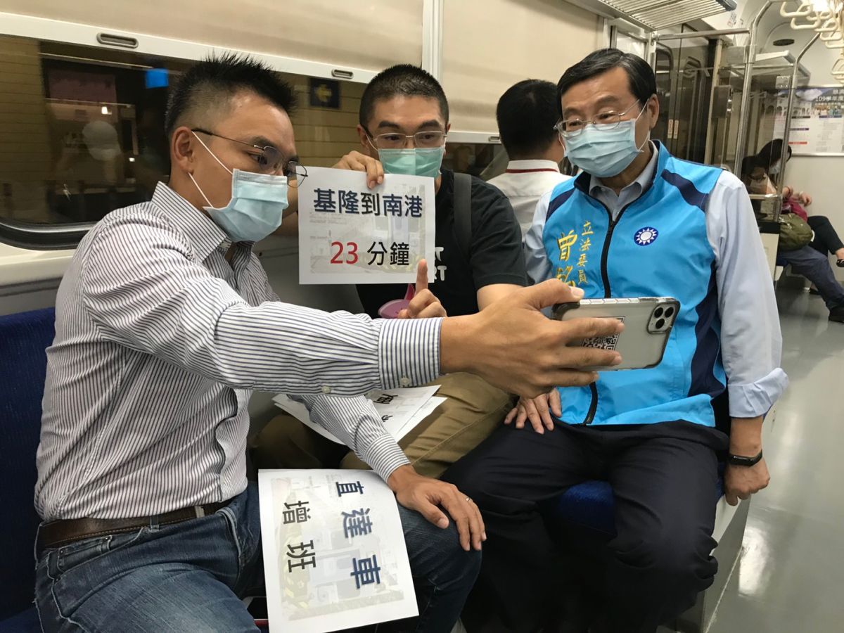 ▲前立委謝國樑邀請國民黨籍立法委員曾銘宗及洪孟楷，實地探查目前台鐵營運現況，並提出改善訴求。（圖／謝國樑辦公室提供）