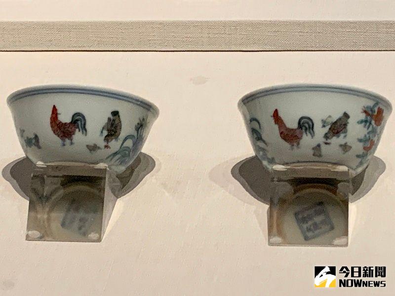 ▲明朝成化年間運用二次燒製技術製成的鬥彩雞缸杯,全世界僅存19隻,嘉義故宮一口氣展出6隻。(圖/記者康子仁攝)