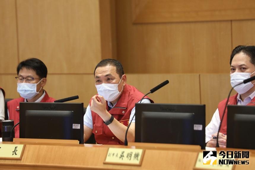 ▲侯友宜表示，今年還有新冠肺炎，屆時流感疫苗施打將會非常踴躍，老人、小孩和第一線的醫護人員，將是優先施打對象。(圖/記者康子仁攝)