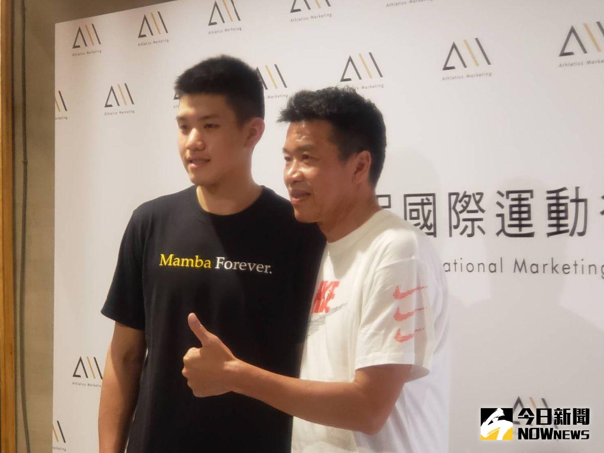 ▲林庭謙在CBA和中華隊都有出色表現，父親林正明的指導和栽培功不可沒。（圖／黃建霖攝）