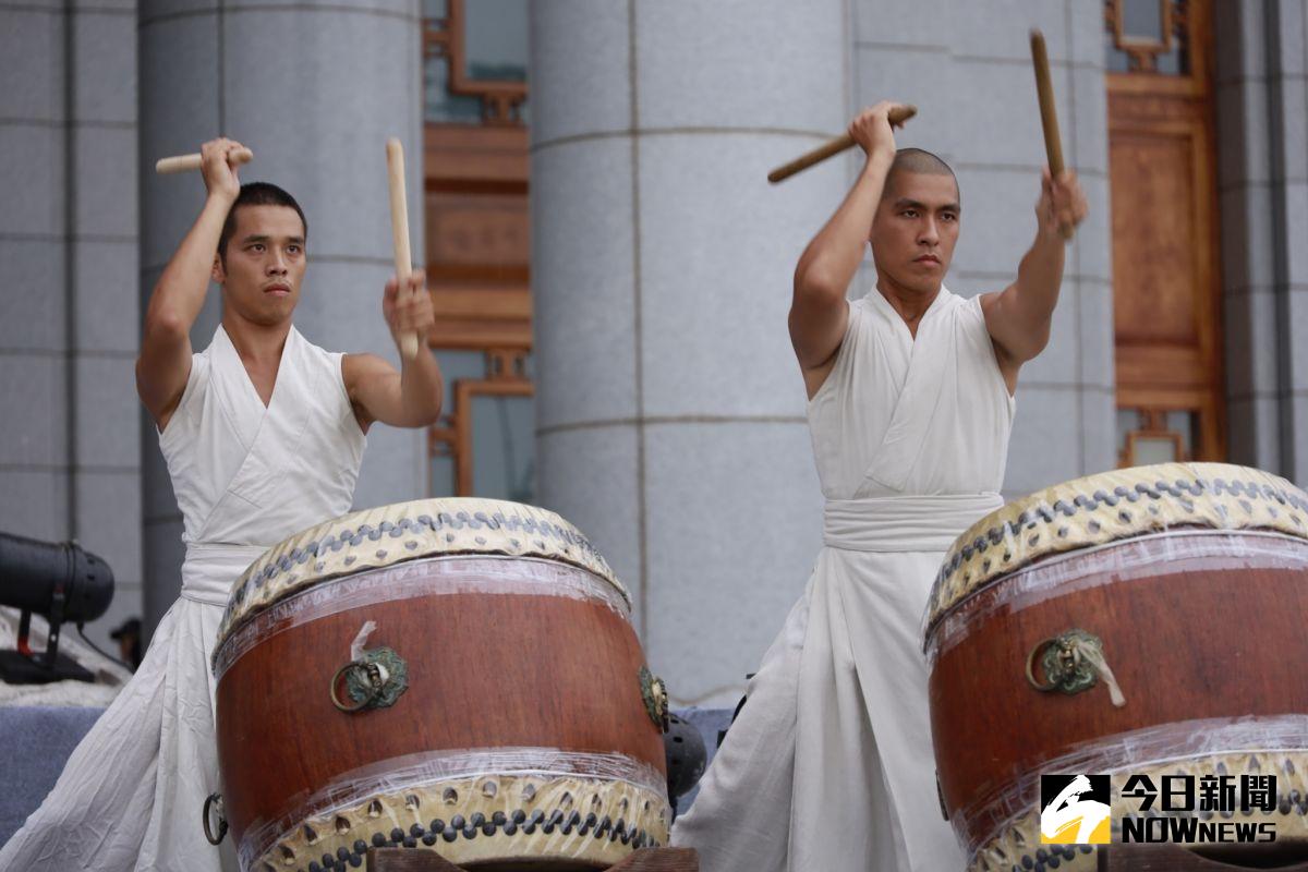 ▲國際知名的優人神鼓受邀前來花蓮進行公演，將以最精湛的演出，為防疫第一線人員鼓勵。（圖／慈濟基金會提供）