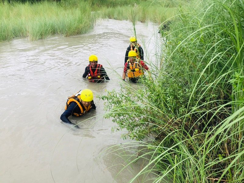 ▲嘉義市消防局進行搜救行動。(圖／民眾提供）