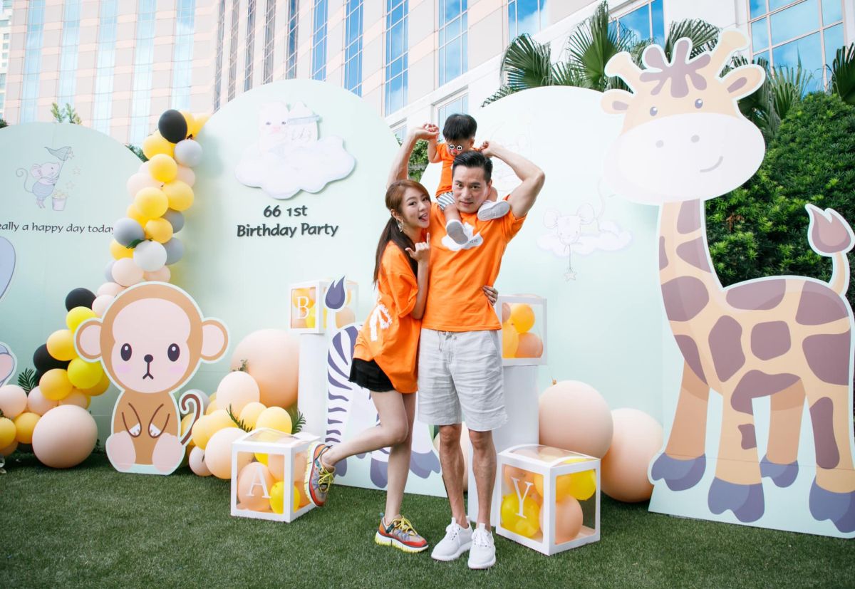 ▲見1歲兒做危險動作，安以軒（左）嚇到頭皮發麻。（圖／安以軒臉書） 