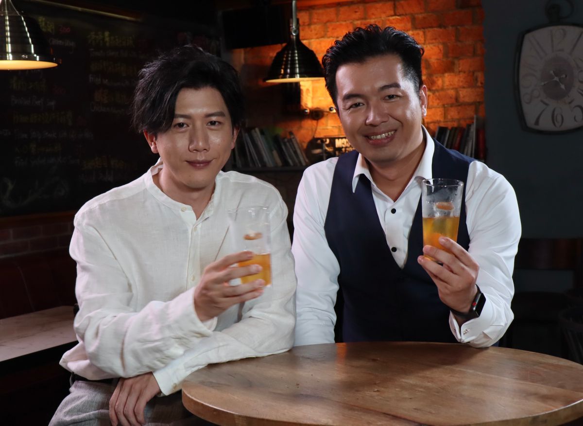 ▲莫子儀（左）自曝不愛與人相處。（圖 / E!Studio藝鏡到底提供）
