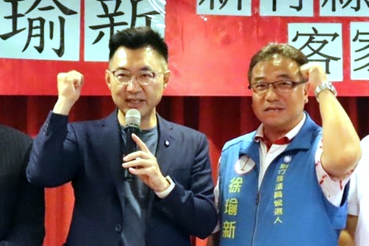 ▲國民黨主席江啟臣28日在新竹縣議員補選候選人徐瑜新客家後援會成立大會受訪指出，黨產釋憲爭議「這不是政治鬥爭，那是什麼」？（圖／國民黨提供）